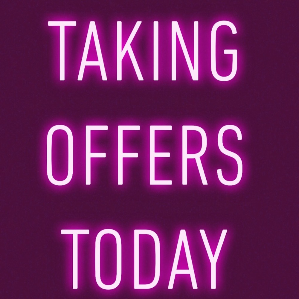 Taking offers #skims #fendi #burberry #fashionnova